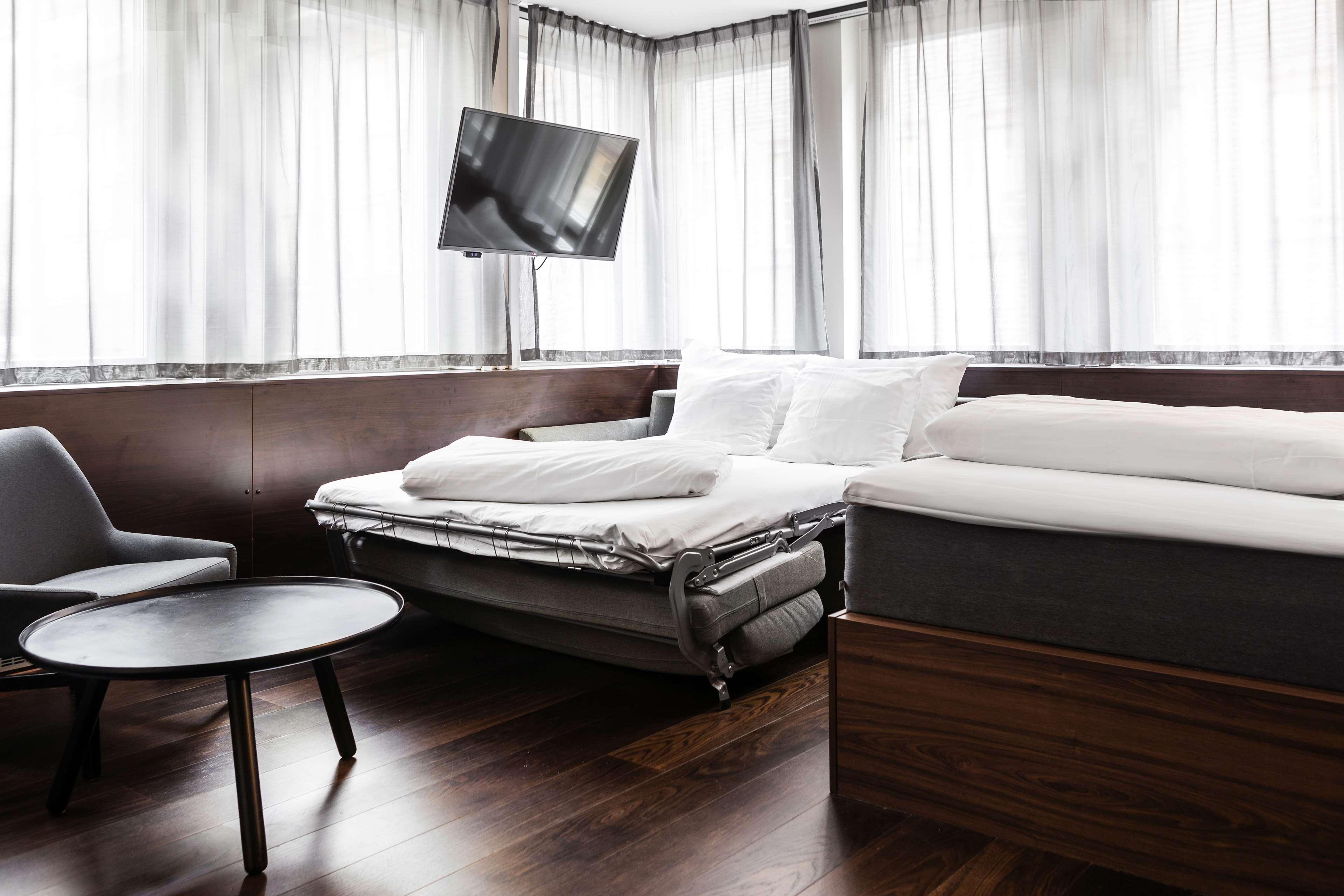 Hotel Western And 3*